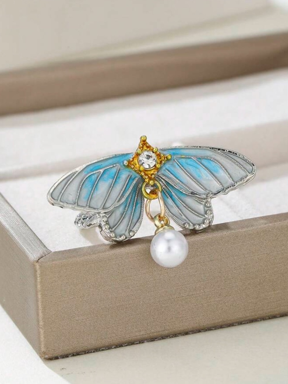 Moth Adjustable Versatile Finger Ring